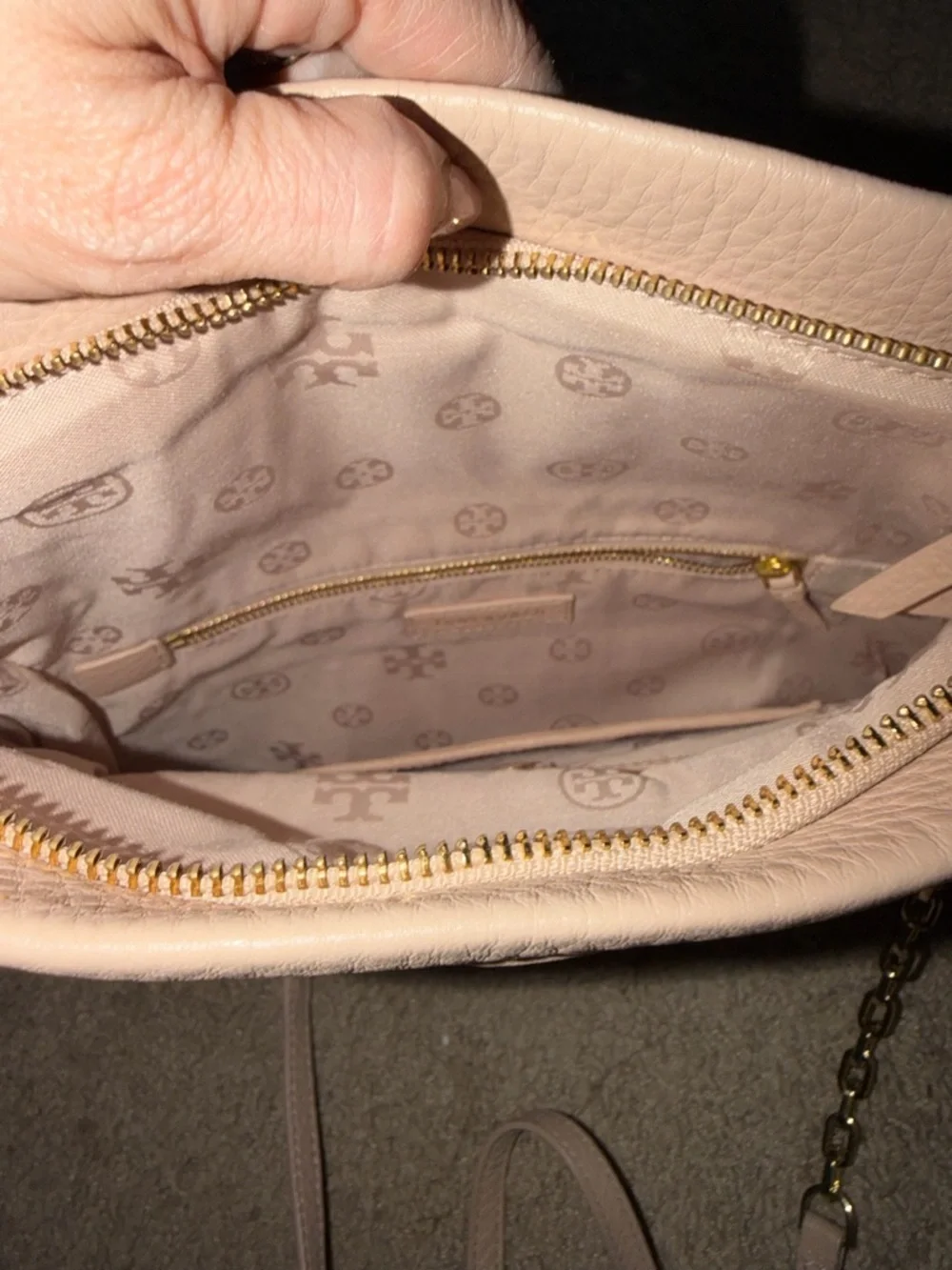 Tory Burch Blush Pink Pebbled Leather Chain Crossbody - Picture 4 of 5